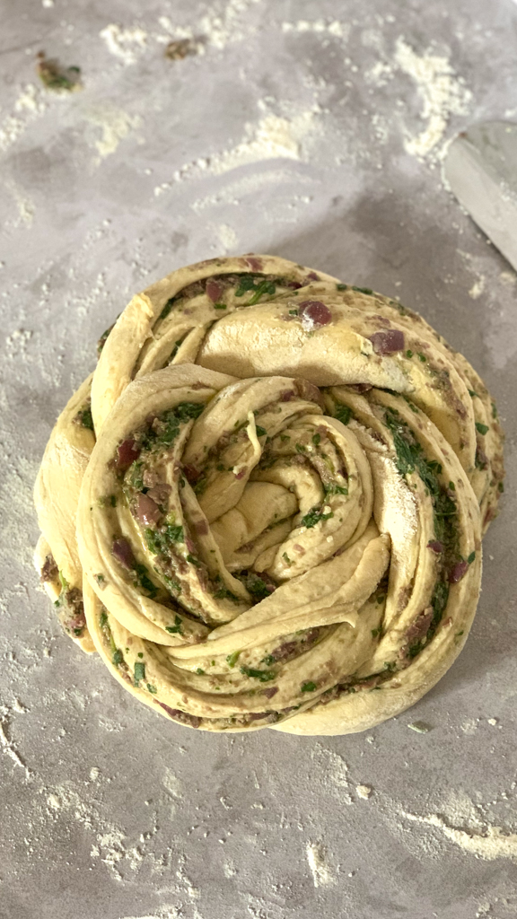 Olive Twist Bread0